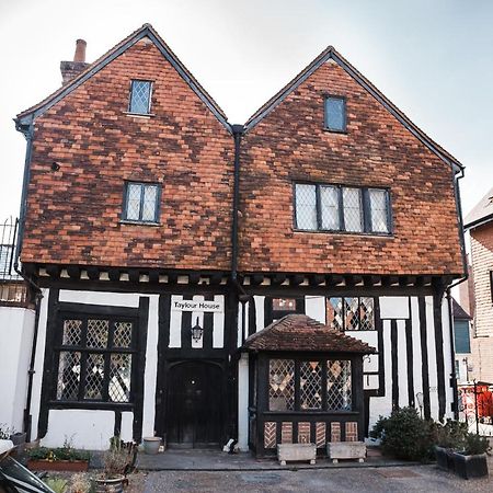 Taylour House - Edenbridge, Sleeps 10, Historic, Unique Yet Modern Villa Exterior photo